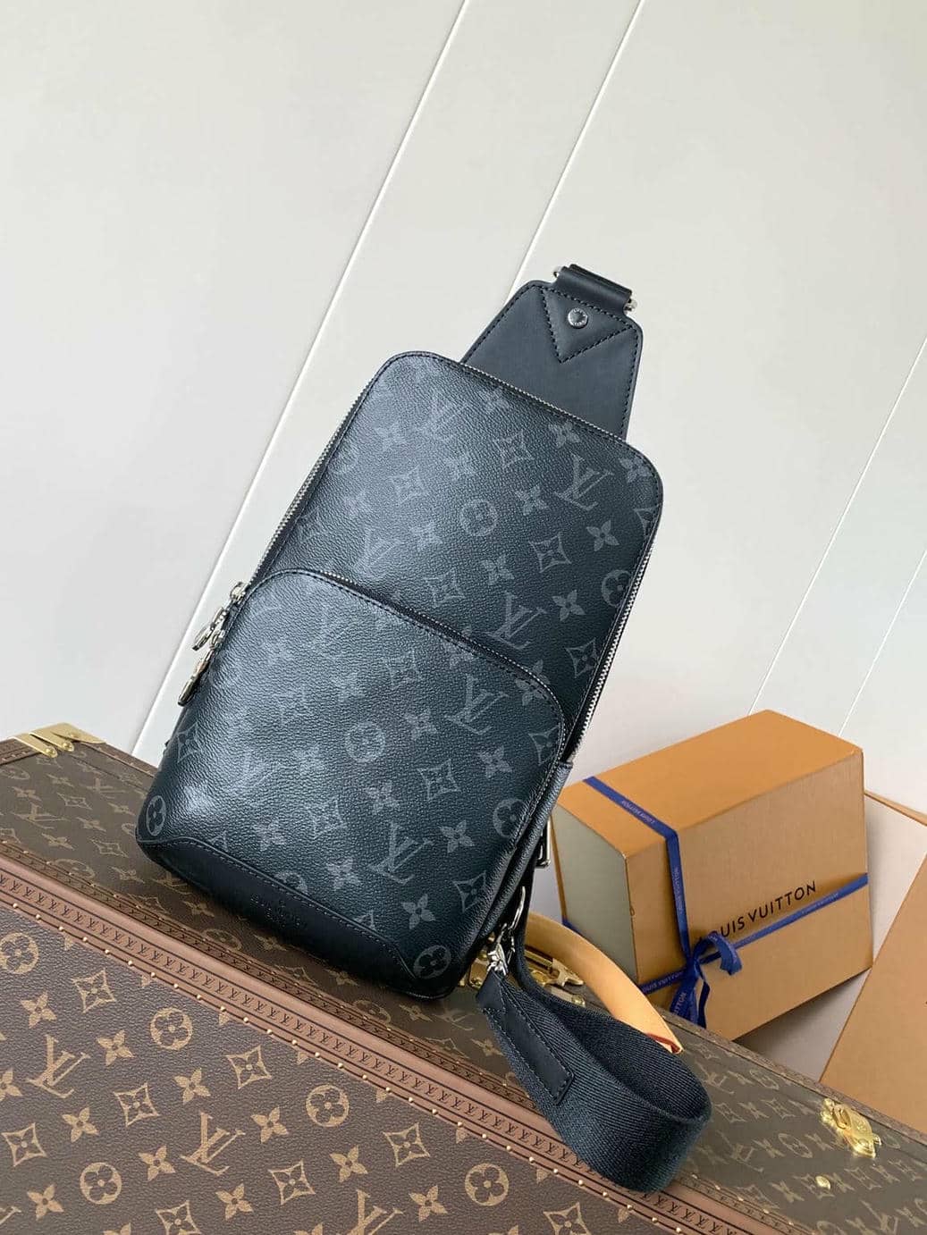 LV 00037